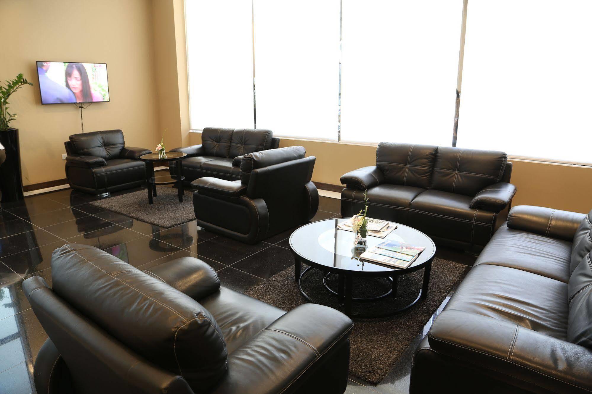 Belle Tower Luxury Apartments Манама Экстерьер фото