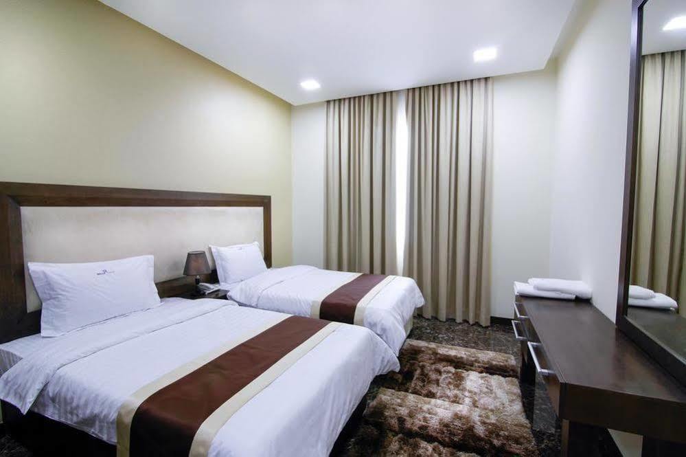 Belle Tower Luxury Apartments Манама Экстерьер фото