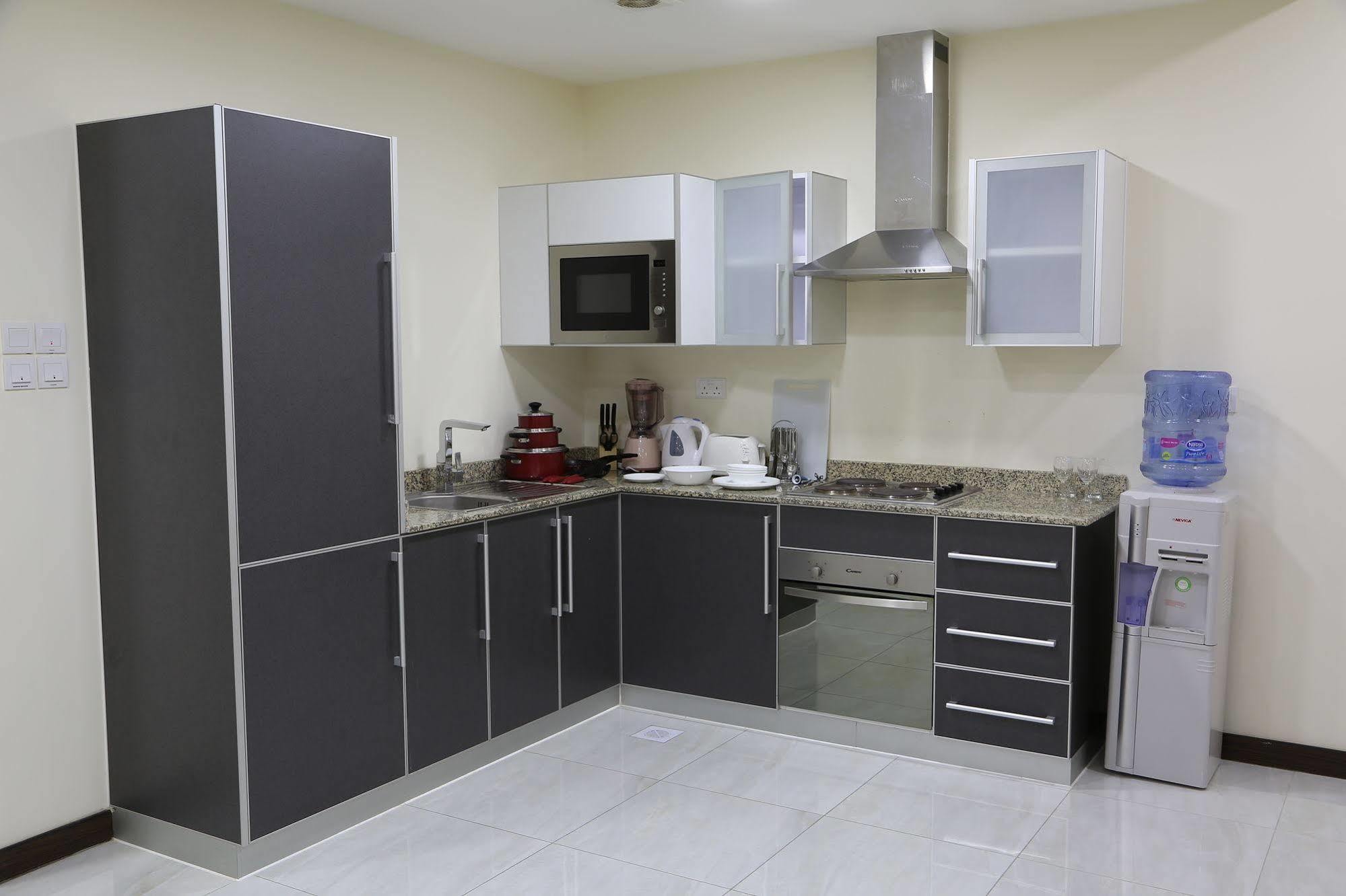 Belle Tower Luxury Apartments Манама Экстерьер фото